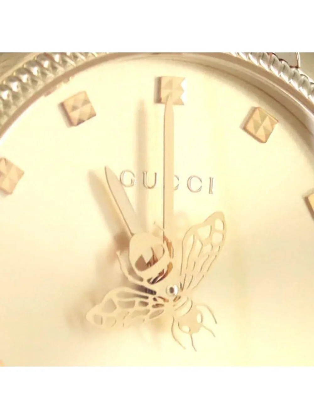 Gucci Timeless 126.5 Quartz Watch
